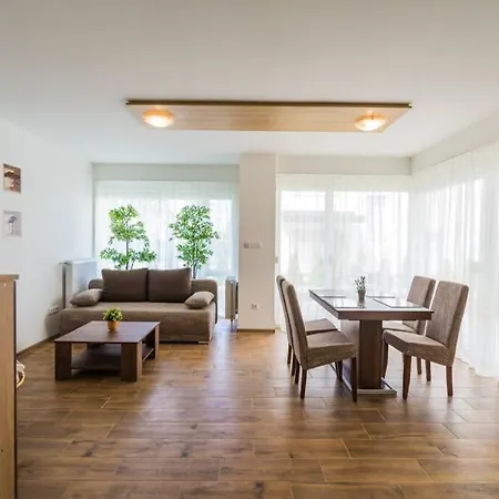 Apartment Gemini Ii *