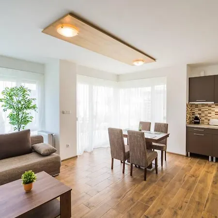 Gemini Ii Apartament *
